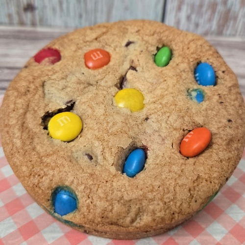 M&amp;M Cookie Cake 4"