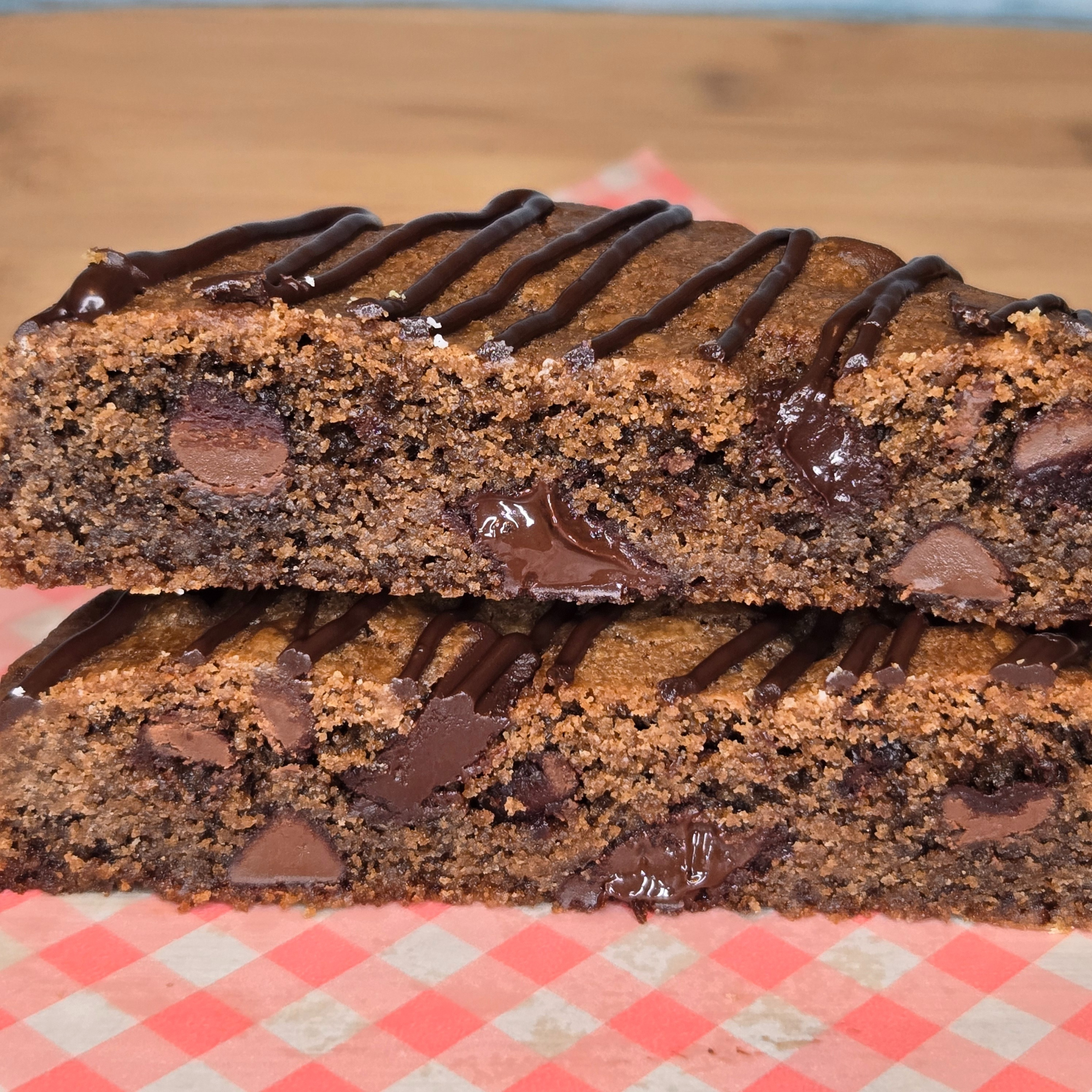 Brookie Cookie Cake 4"